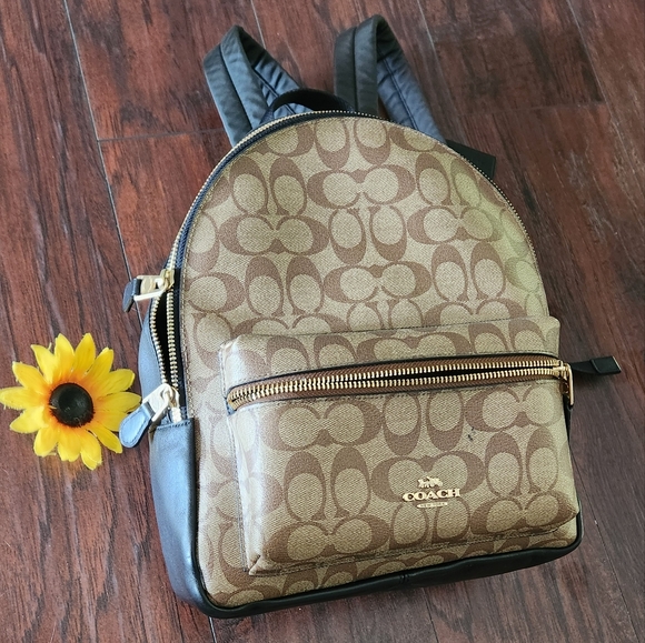 COACH 💥MEDIUM CHARLIE BACKPACK IN SIGNATURE CANVAS - Picture 2 of 8